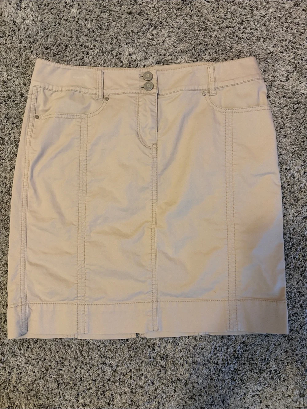 White House Black Market Neutral Cream Pencil Skirt with Panel Seams